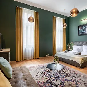 The Pearl Of The Heart Of Budapeşte
