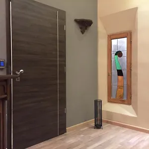Oktohome Apartment